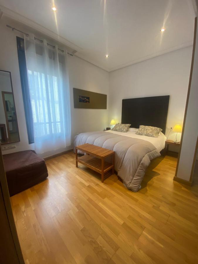 Apartamentos Caceres Bagian luar foto