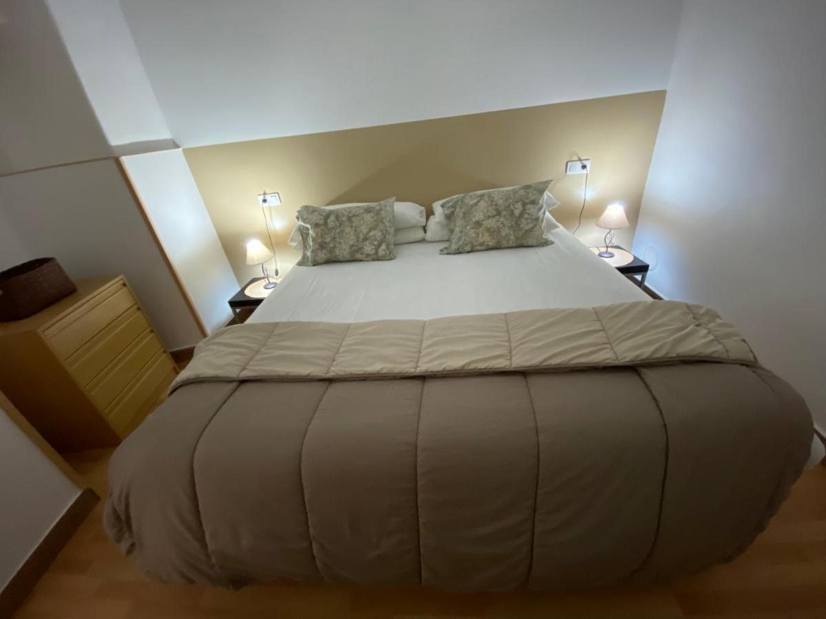 Apartamentos Caceres Bagian luar foto