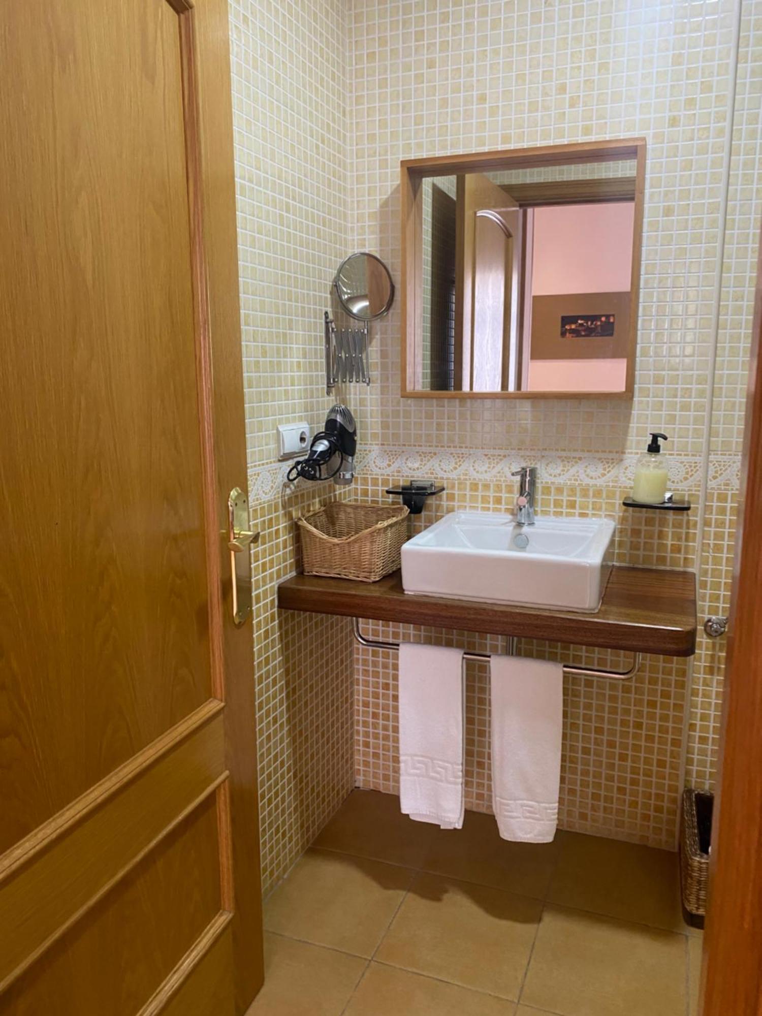 Apartamentos Caceres Bagian luar foto