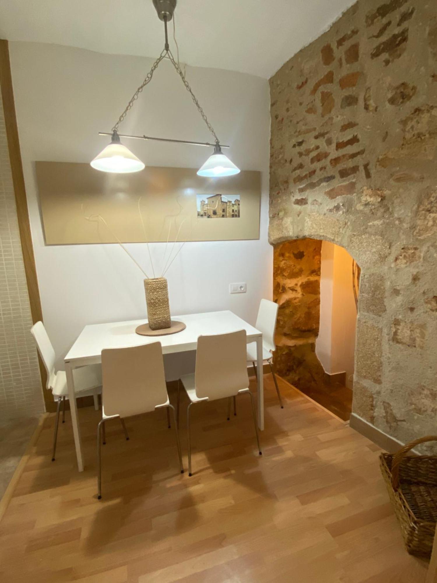 Apartamentos Caceres Bagian luar foto