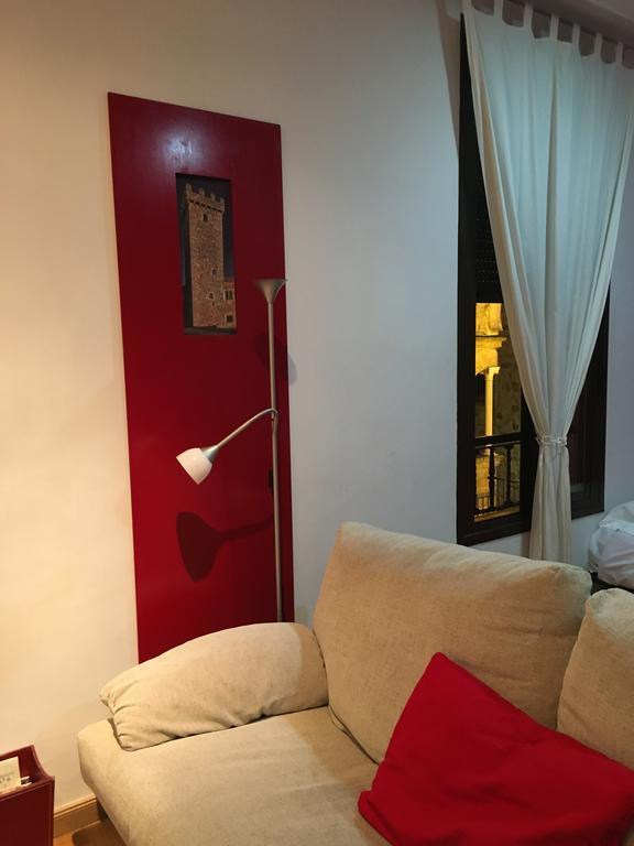 Apartamentos Caceres Bagian luar foto